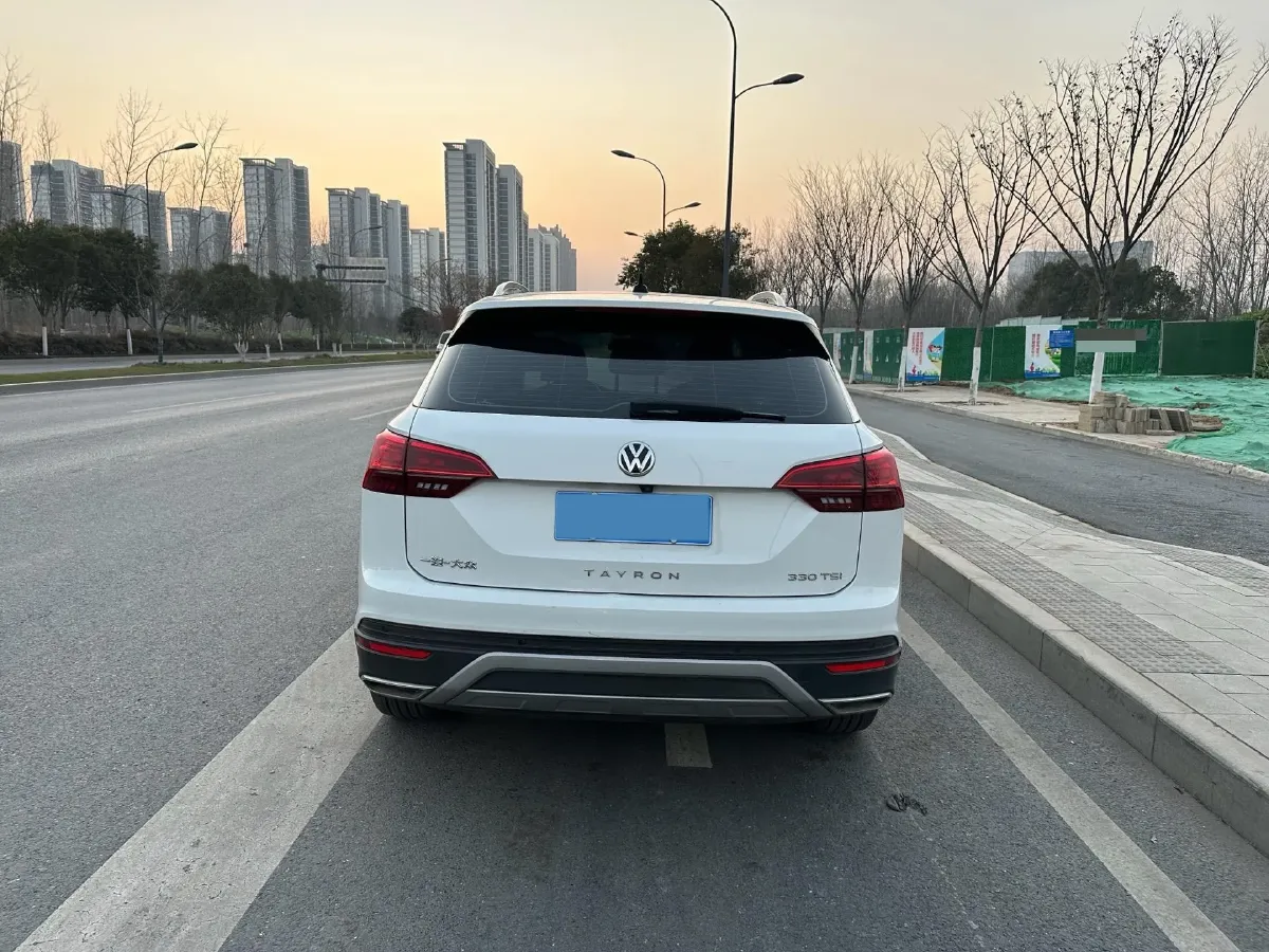 2021 Volkswagen Tayron 2.0T 186HP L4 7DCT,autocango,china used car exporter,china ev exporter,chinese used car exporter,chinese used ev exporter