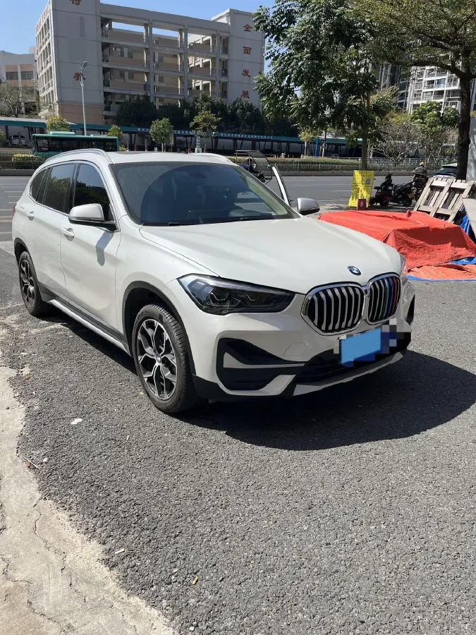 2022 BMW X1 1.5T 140HP L3 7DCT,autocango,china used car exporter,china ev exporter,chinese used car exporter,chinese used ev exporter
