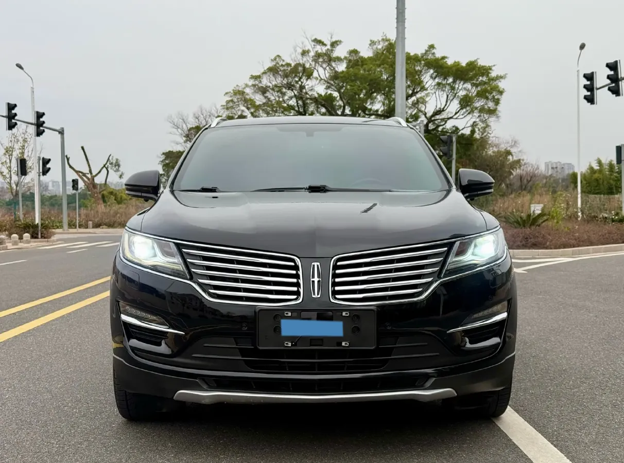 2018 Lincoln MKC 2.0T 253HP L4 6AT,autocango,china used car exporter,china ev exporter,chinese used car exporter,chinese used ev exporter