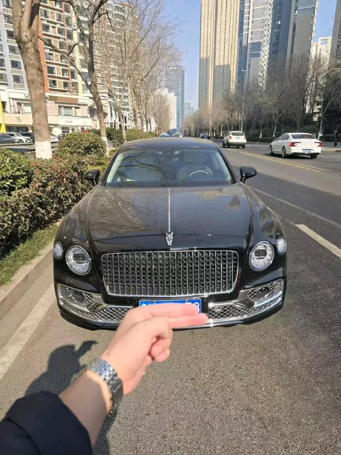 2021 Bentley Flying Spur 4.0T 550HP V8 8DCT,autocango,china used car exporter,china ev exporter,chinese used car exporter,chinese used ev exporter