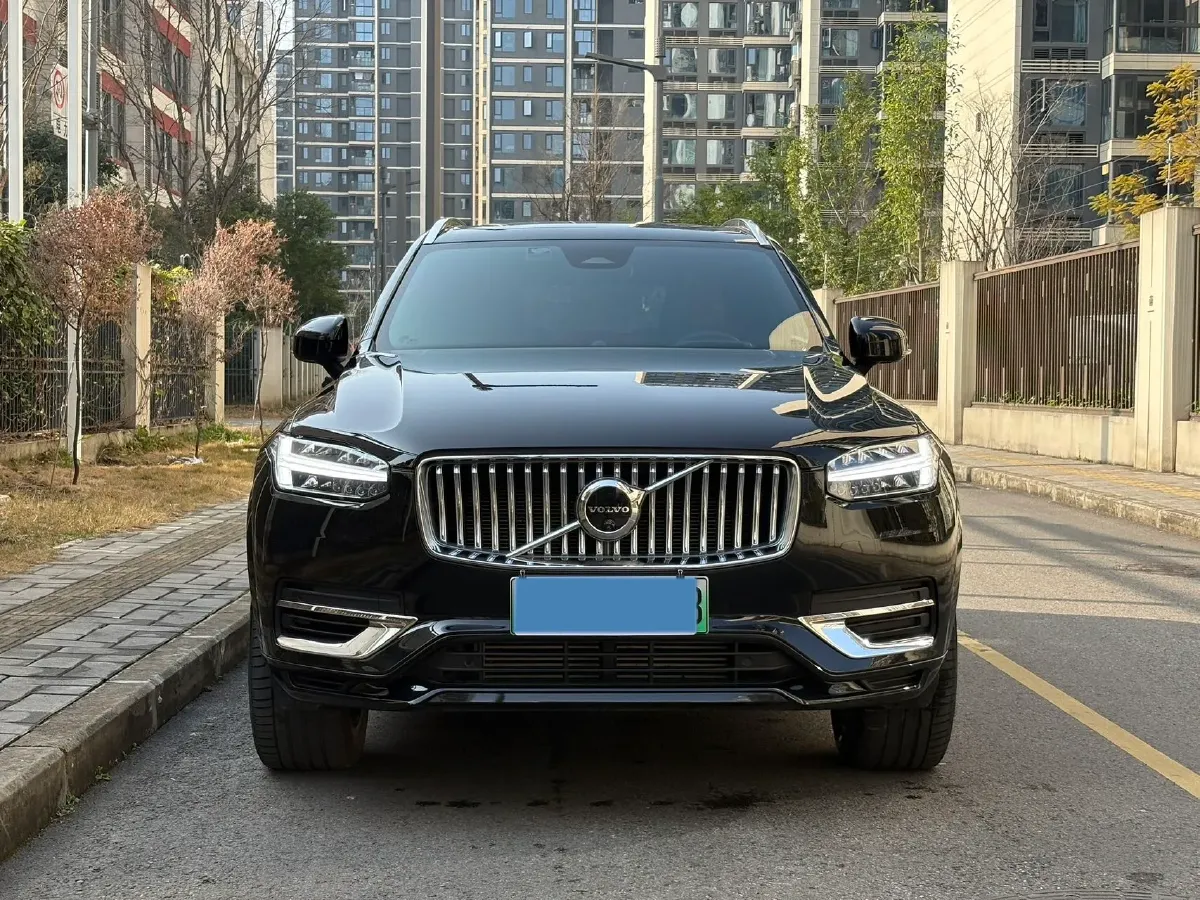 2023 Volvo XC90 PHEV 2.0T 310HP L4 8AT PHEV 18.831KWH,autocango,china used car exporter,china ev exporter,chinese used car exporter,chinese used ev exporter