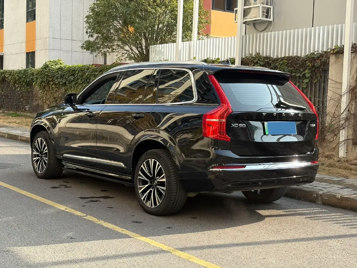 2023 Volvo XC90 PHEV 2.0T 310HP L4 8AT PHEV 18.831KWH,autocango,china used car exporter,china ev exporter,chinese used car exporter,chinese used ev exporter