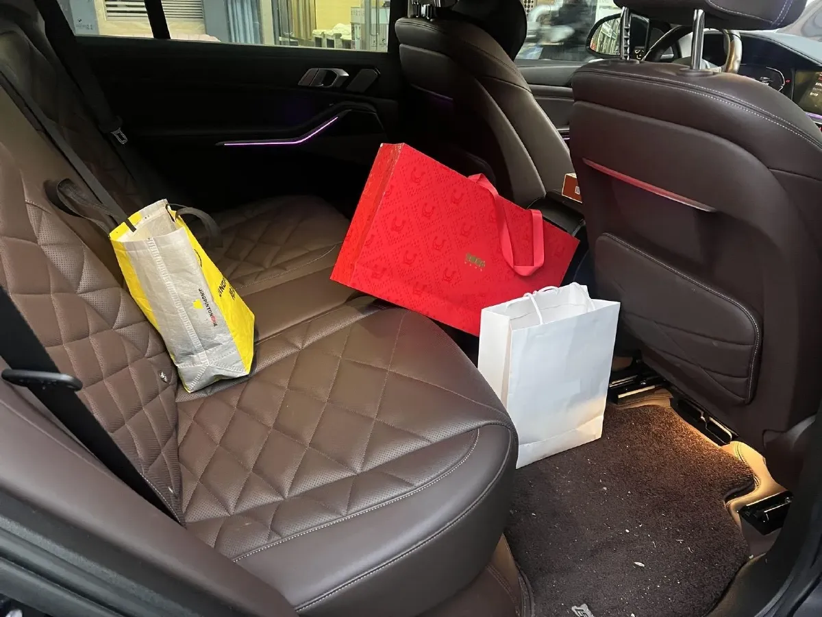 2022 BMW X5 2.0T 245HP L4 8AT,autocango,china used car exporter,china ev exporter,chinese used car exporter,chinese used ev exporter