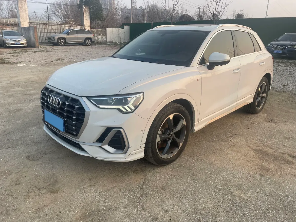 2023 Audi Q3 1.4T 150HP L4 7DCT,autocango,china used car exporter,china ev exporter,chinese used car exporter,chinese used ev exporter