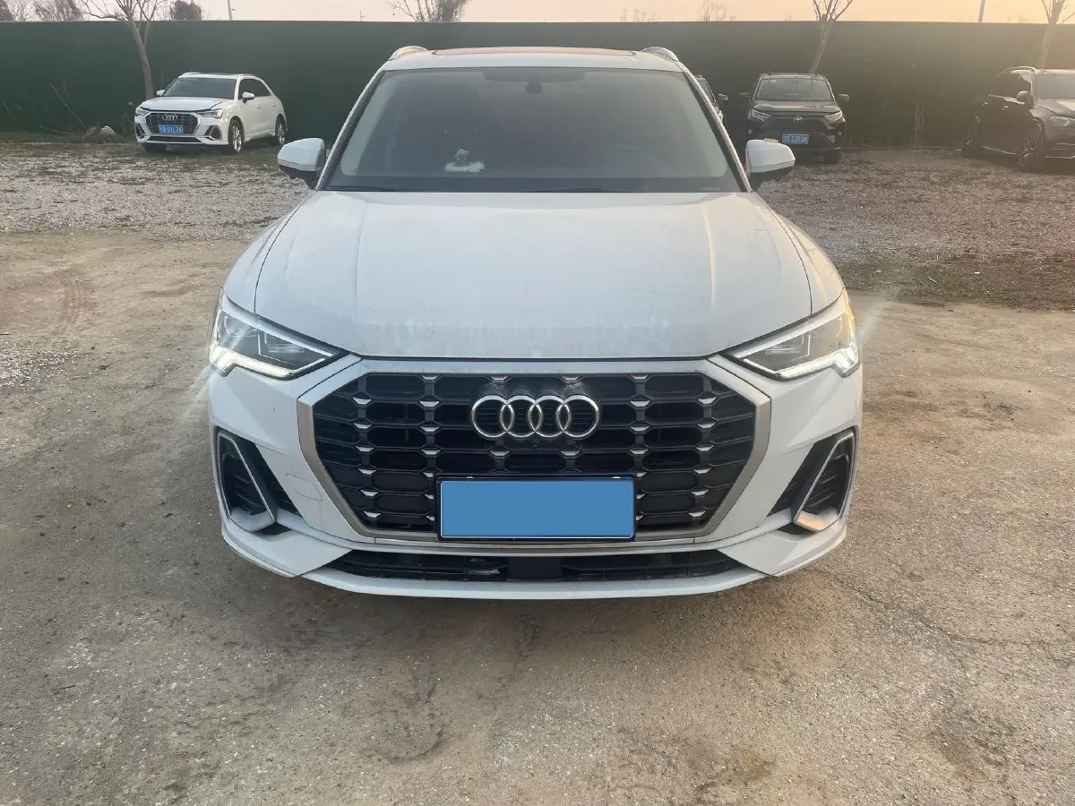 2023 Audi Q3 1.4T 150HP L4 7DCT,autocango,china used car exporter,china ev exporter,chinese used car exporter,chinese used ev exporter