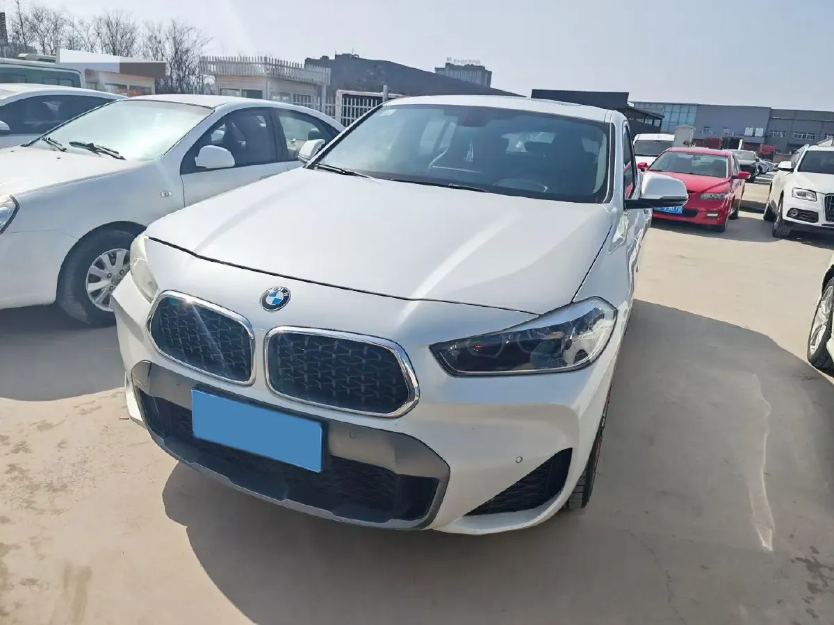 2022 BMW X2 2.0T 192HP L4 7DCT,autocango,china used car exporter,china ev exporter,chinese used car exporter,chinese used ev exporter