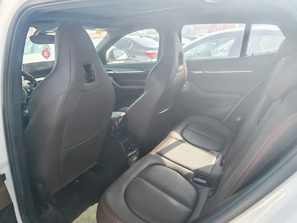 2022 BMW X2 2.0T 192HP L4 7DCT,autocango,china used car exporter,china ev exporter,chinese used car exporter,chinese used ev exporter