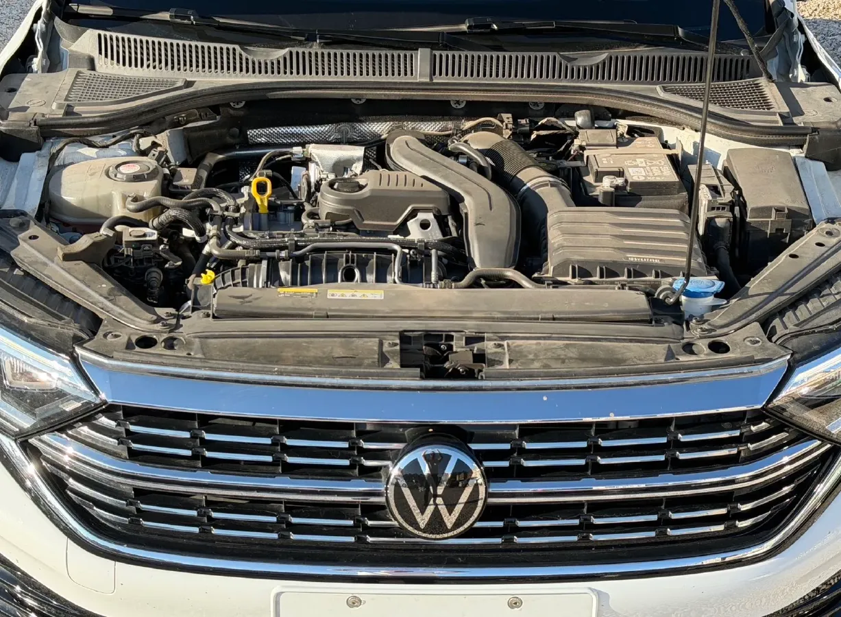 2024 Volkswagen Sagitar 1.5T 160HP L4 7DCT,autocango,china used car exporter,china ev exporter,chinese used car exporter,chinese used ev exporter