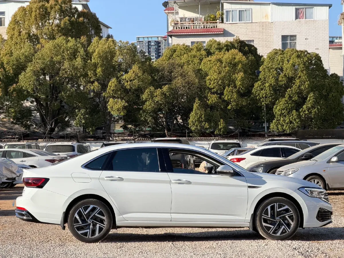 2024 Volkswagen Sagitar 1.5T 160HP L4 7DCT,autocango,china used car exporter,china ev exporter,chinese used car exporter,chinese used ev exporter