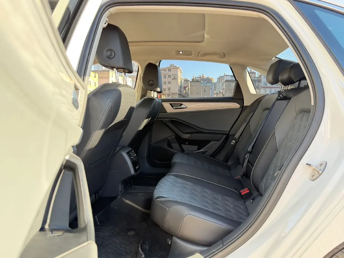 2024 Volkswagen Sagitar 1.5T 160HP L4 7DCT,autocango,china used car exporter,china ev exporter,chinese used car exporter,chinese used ev exporter