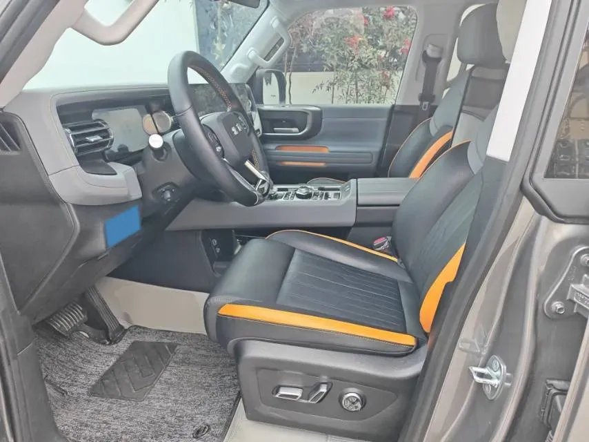 2025 Beijing BJ40 REEV REEV 188HP REEV 40.3KWH,autocango,china used car exporter,china ev exporter,chinese used car exporter,chinese used ev exporter