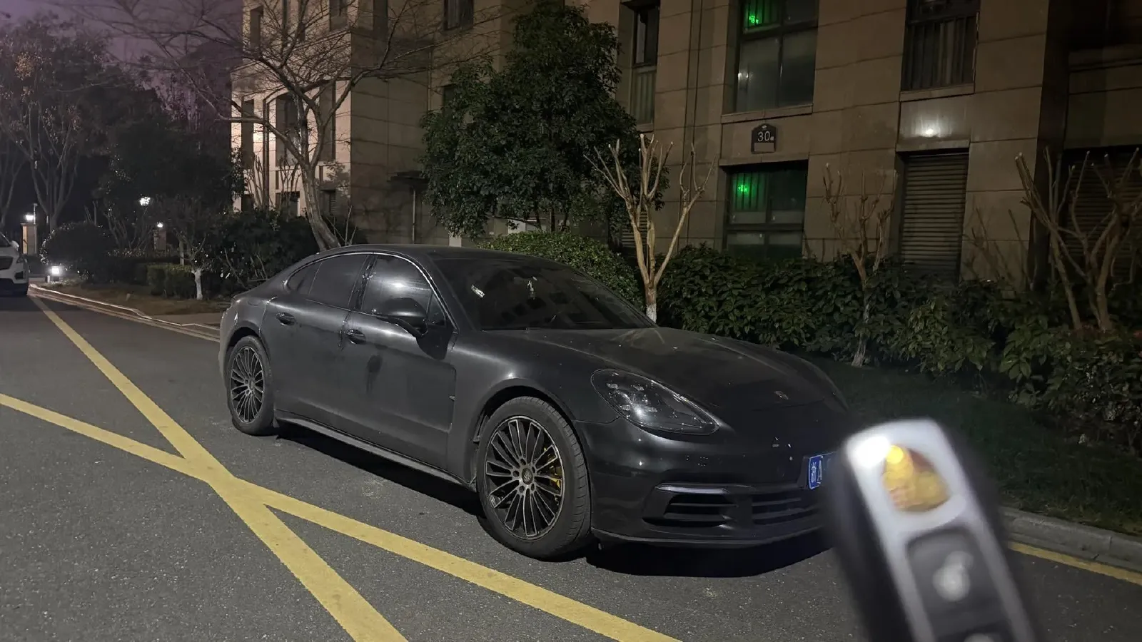 2019 Porsche Panamera 2.9T 330HP V6 8DCT,autocango,china used car exporter,china ev exporter,chinese used car exporter,chinese used ev exporter