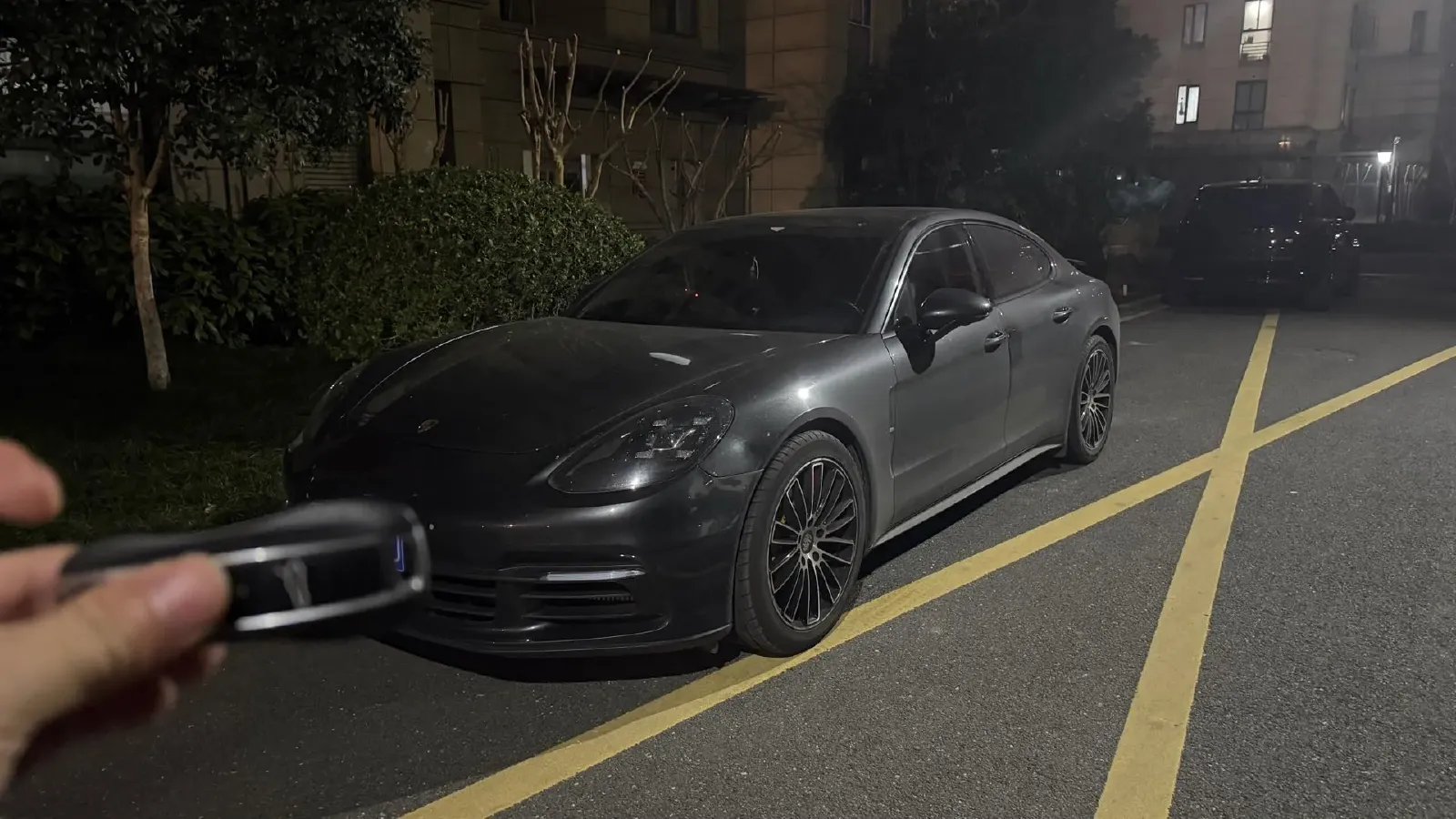 2019 Porsche Panamera 2.9T 330HP V6 8DCT,autocango,china used car exporter,china ev exporter,chinese used car exporter,chinese used ev exporter