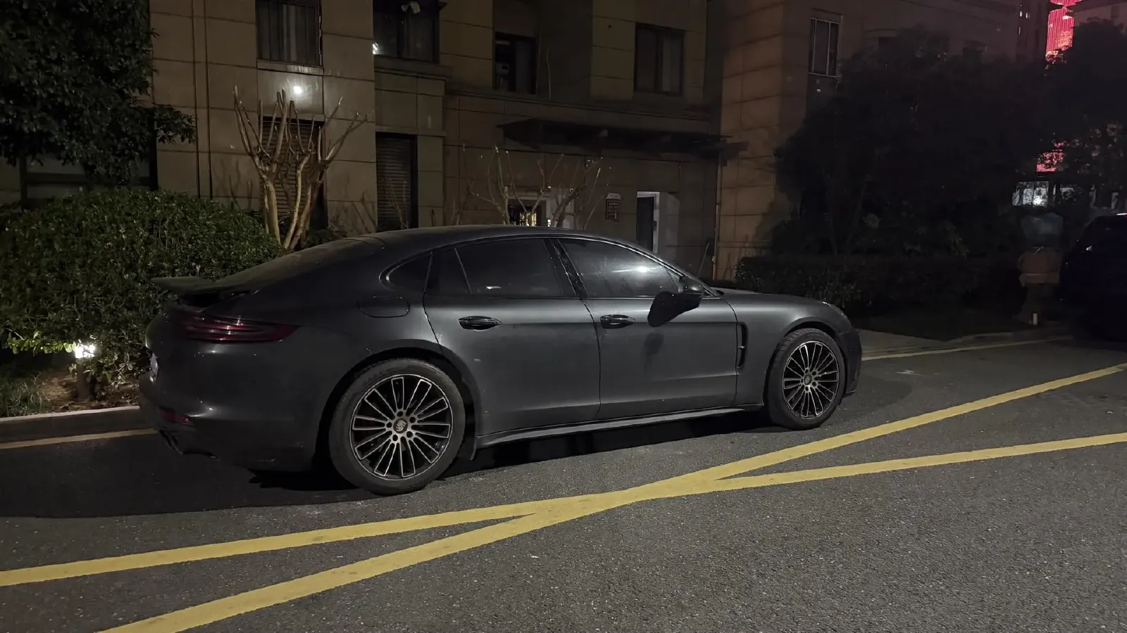 2019 Porsche Panamera 2.9T 330HP V6 8DCT,autocango,china used car exporter,china ev exporter,chinese used car exporter,chinese used ev exporter