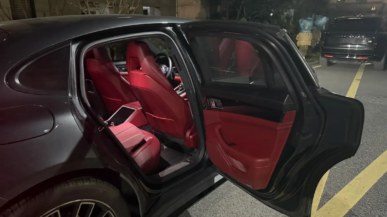 2019 Porsche Panamera 2.9T 330HP V6 8DCT,autocango,china used car exporter,china ev exporter,chinese used car exporter,chinese used ev exporter