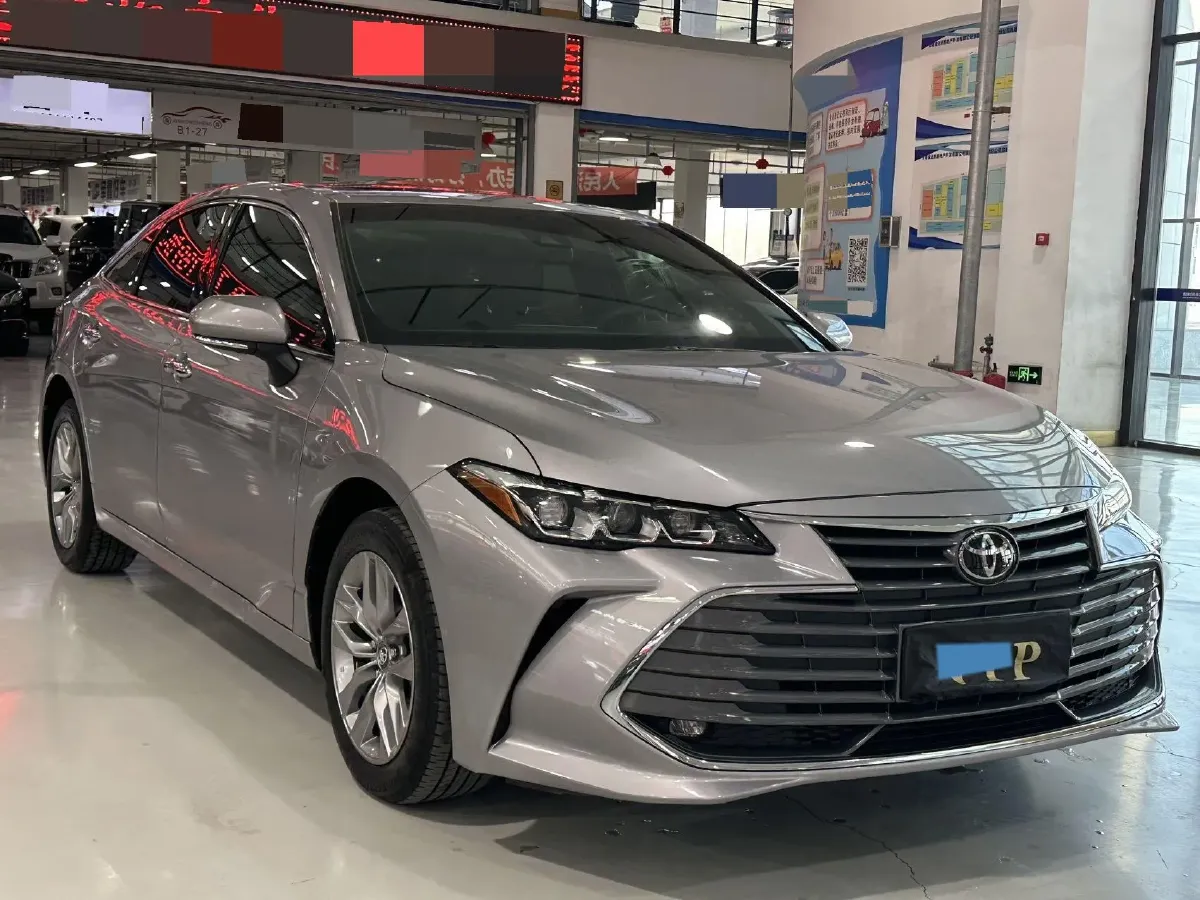 2022 Toyota Avalon 2.5L 209HP L4 8AT,autocango,china used car exporter,china ev exporter,chinese used car exporter,chinese used ev exporter