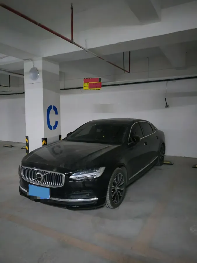 2021 Volvo S90 2.0T 250HP L4 8AT,autocango,china used car exporter,china ev exporter,chinese used car exporter,chinese used ev exporter