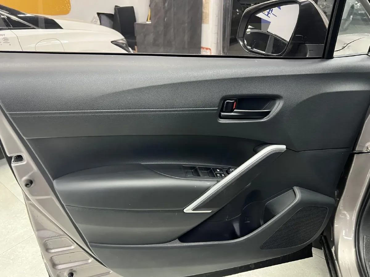 2024 Toyota Frontlander 2.0L 171HP L4 CVT,autocango,china used car exporter,china ev exporter,chinese used car exporter,chinese used ev exporter