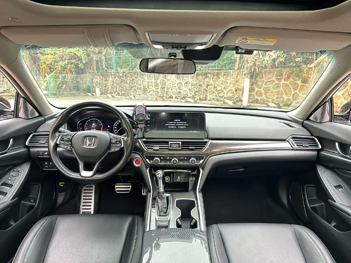 2022 Honda Accord 1.5T 194HP L4 CVT,autocango,china used car exporter,china ev exporter,chinese used car exporter,chinese used ev exporter