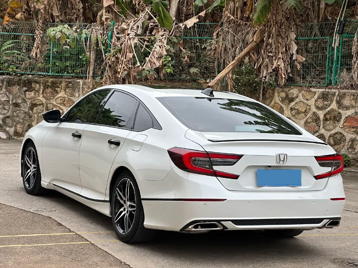 2022 Honda Accord 1.5T 194HP L4 CVT,autocango,china used car exporter,china ev exporter,chinese used car exporter,chinese used ev exporter