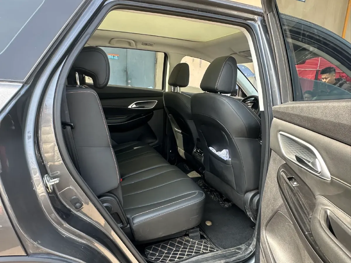 2024 ChangAn X7 PLUS 1.5T 188HP L4 7DCT,autocango,china used car exporter,china ev exporter,chinese used car exporter,chinese used ev exporter