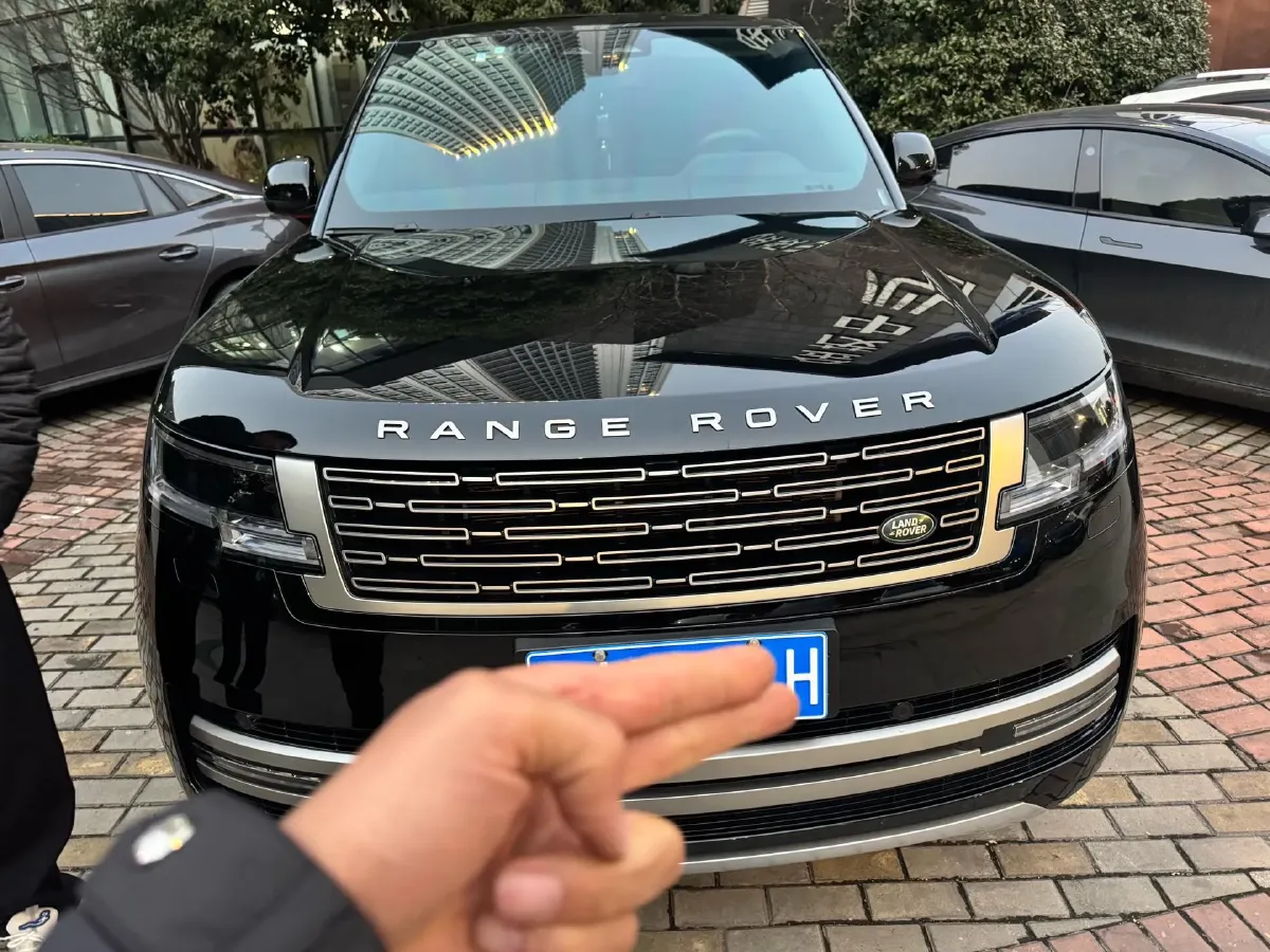 2024 Land Rover Range Rover 3.0T 360HP L6 8AT,autocango,china used car exporter,china ev exporter,chinese used car exporter,chinese used ev exporter
