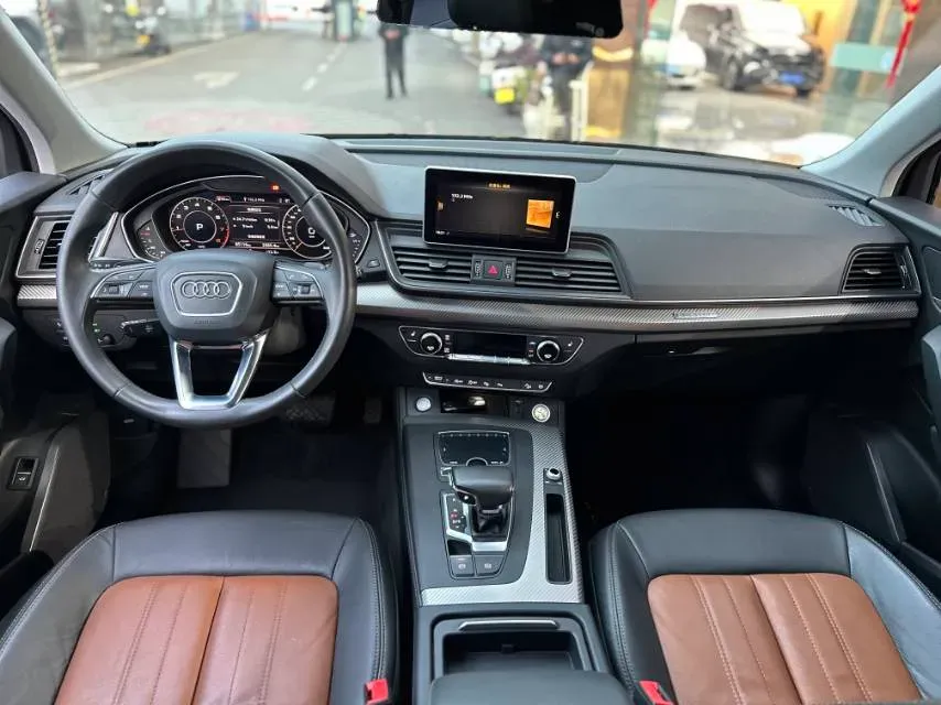 2020 Audi Q5L 2.0T 252HP L4 7DCT,autocango,china used car exporter,china ev exporter,chinese used car exporter,chinese used ev exporter