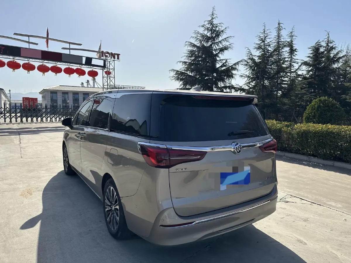 2022 Buick GL8 2.0T 237HP L4 9AT,autocango,china used car exporter,china ev exporter,chinese used car exporter,chinese used ev exporter