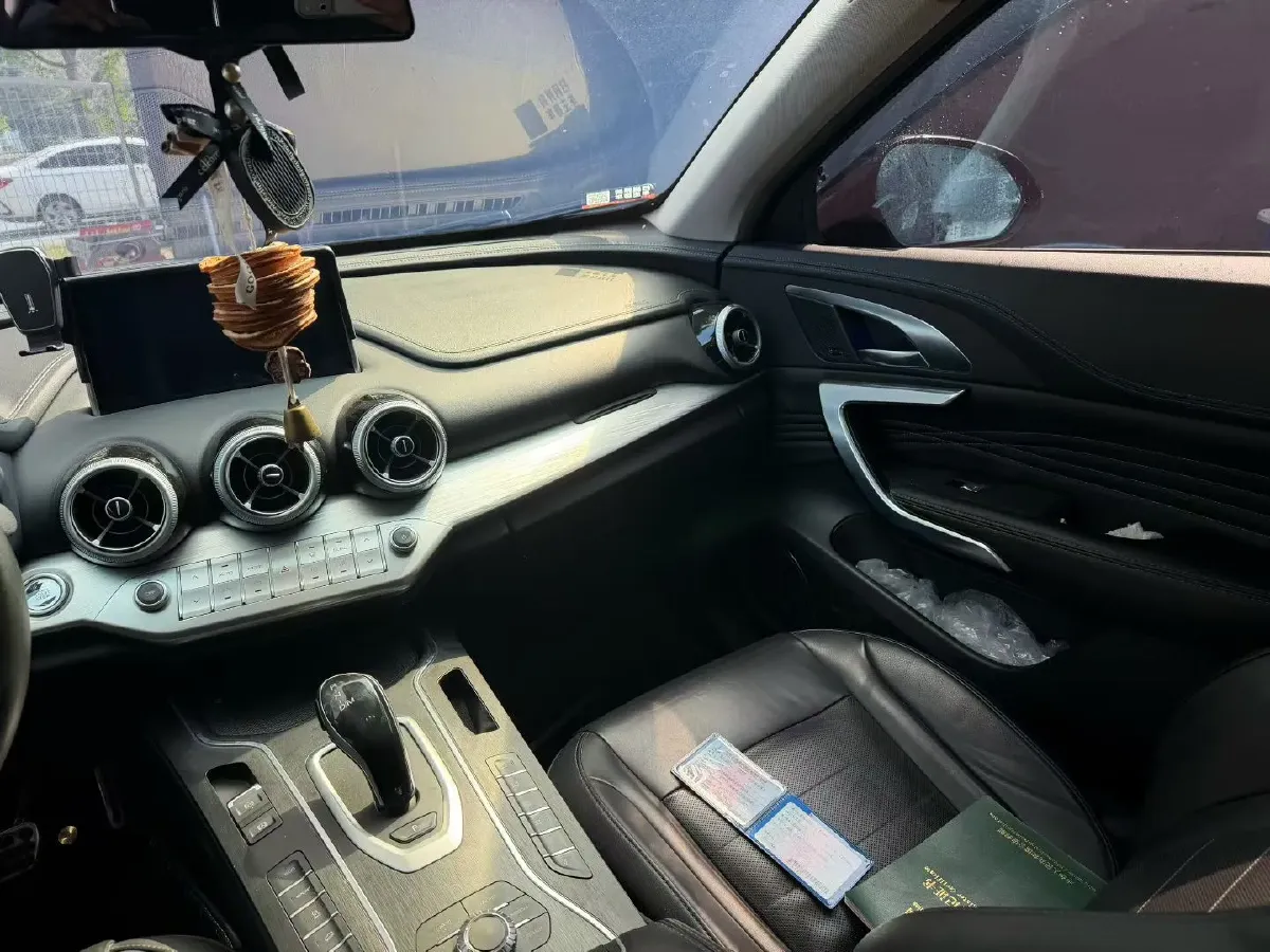 2019 WEY VV7 2.0T 234HP L4 7DCT,autocango,china used car exporter,china ev exporter,chinese used car exporter,chinese used ev exporter