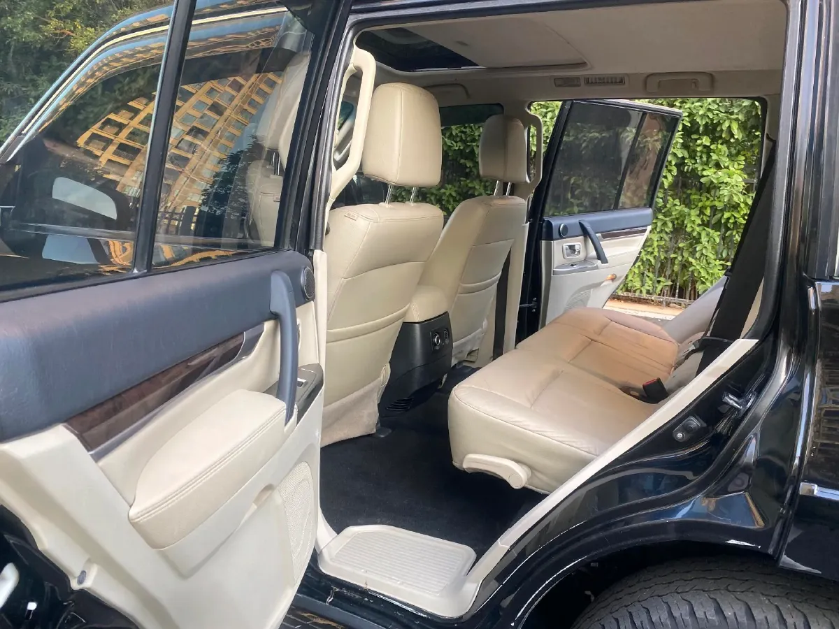 2018 Mitsubishi Pajero 3.0L 174HP V6 5AT,autocango,china used car exporter,china ev exporter,chinese used car exporter,chinese used ev exporter