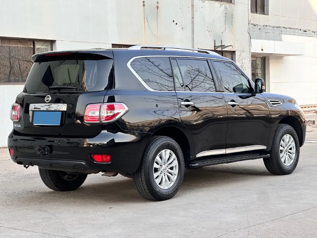 2018 Nissan Patrol 4.0L 279HP V6 7AT,autocango,china used car exporter,china ev exporter,chinese used car exporter,chinese used ev exporter