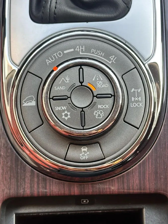 2018 Nissan Patrol 4.0L 279HP V6 7AT,autocango,china used car exporter,china ev exporter,chinese used car exporter,chinese used ev exporter