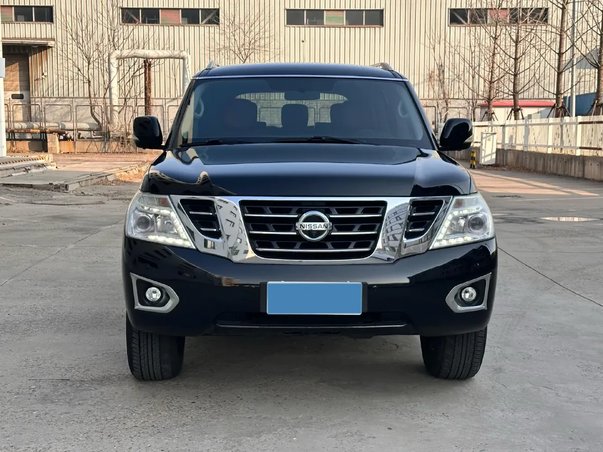 2018 Nissan Patrol 4.0L 279HP V6 7AT,autocango,china used car exporter,china ev exporter,chinese used car exporter,chinese used ev exporter