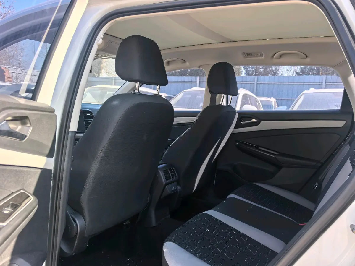 2023 Jetta VS7 1.4T 150HP L4 6AT,autocango,china used car exporter,china ev exporter,chinese used car exporter,chinese used ev exporter