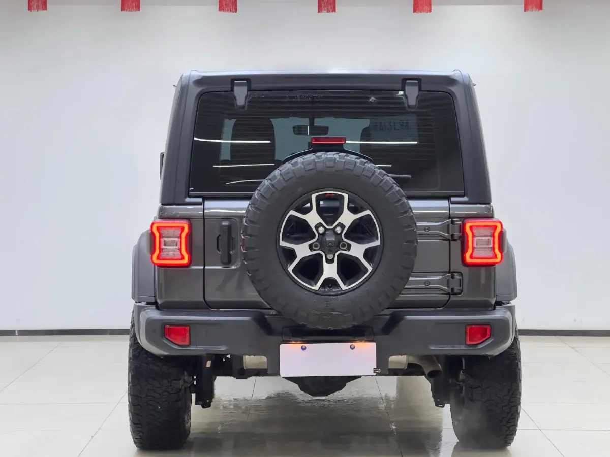2021 Jeep Wrangler 2.0T 266HP L4 8AT,autocango,china used car exporter,china ev exporter,chinese used car exporter,chinese used ev exporter