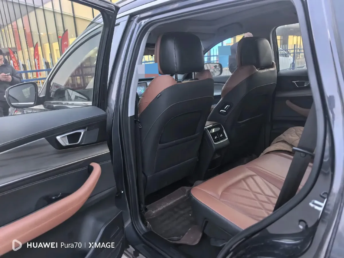 2022 Chery Tiggo 8 1.5T 156HP L4 6DCT,autocango,china used car exporter,china ev exporter,chinese used car exporter,chinese used ev exporter