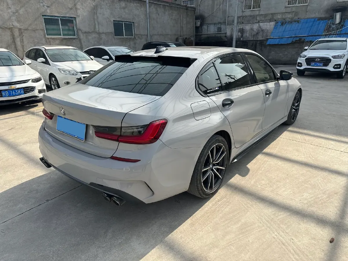2021 BMW 3 Series 2.0T 156HP L4 8AT,autocango,china used car exporter,china ev exporter,chinese used car exporter,chinese used ev exporter