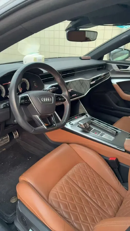 2022 Audi A7L 3.0T 340HP V6 7DCT,autocango,china used car exporter,china ev exporter,chinese used car exporter,chinese used ev exporter