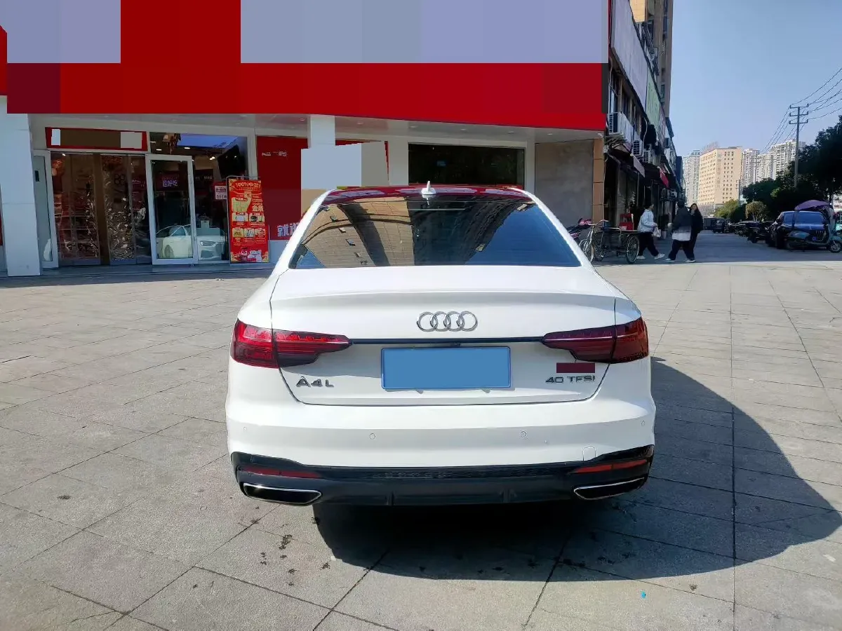 2022 Audi A4L 2.0T 190HP L4 7DCT,autocango,china used car exporter,china ev exporter,chinese used car exporter,chinese used ev exporter