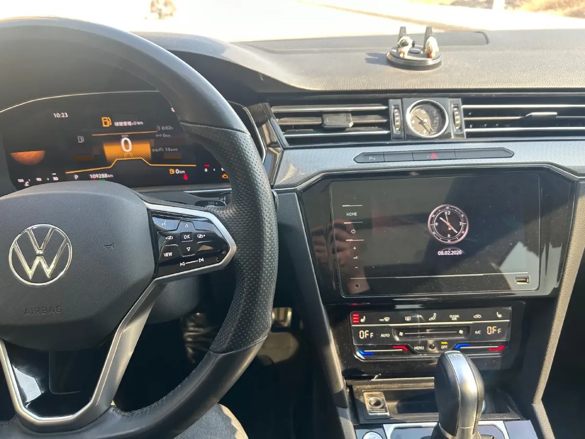 2023 Volkswagen Magotan 2.0T 186HP L4 7DCT,autocango,china used car exporter,china ev exporter,chinese used car exporter,chinese used ev exporter