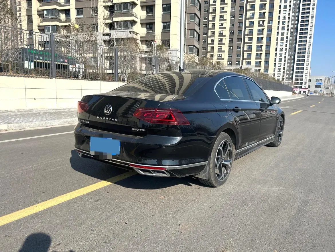 2023 Volkswagen Magotan 2.0T 186HP L4 7DCT,autocango,china used car exporter,china ev exporter,chinese used car exporter,chinese used ev exporter