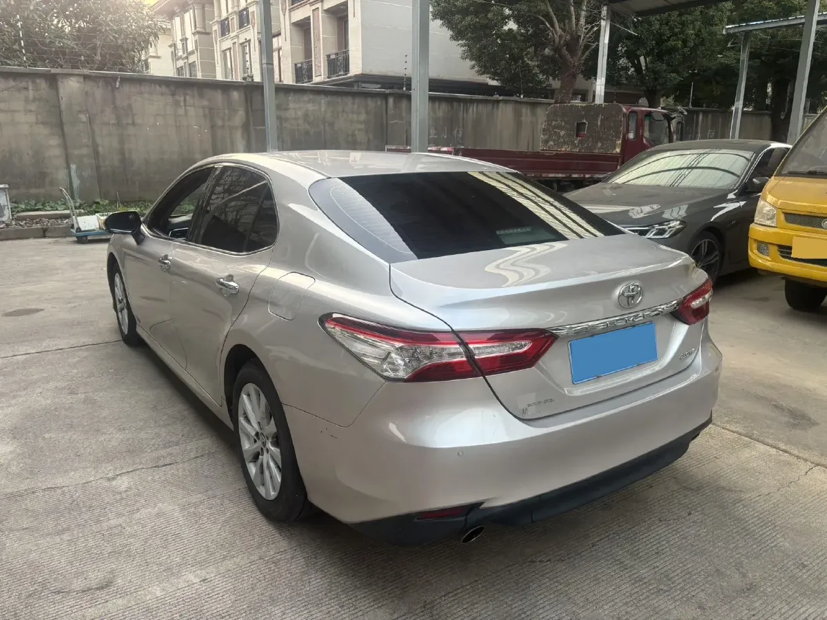 2018 Toyota Camry 2.0L 169HP L4 6AT,autocango,china used car exporter,china ev exporter,chinese used car exporter,chinese used ev exporter