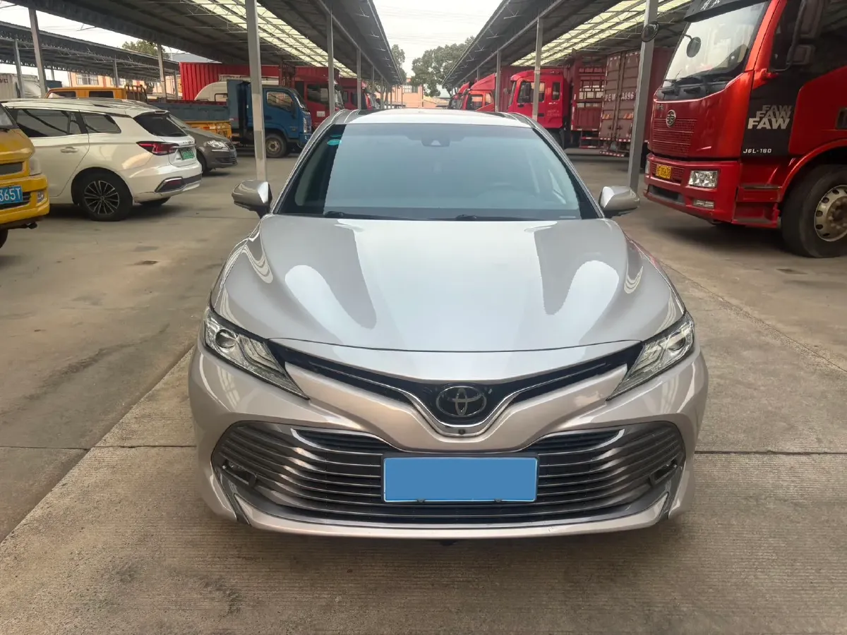 2018 Toyota Camry 2.0L 169HP L4 6AT,autocango,china used car exporter,china ev exporter,chinese used car exporter,chinese used ev exporter