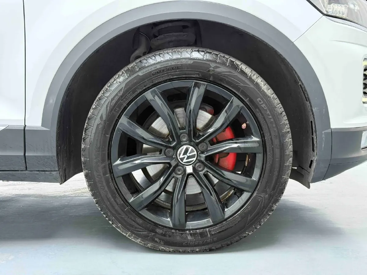 2021 Volkswagen T-Roc 1.4T 150HP L4 7DCT,autocango,china used car exporter,china ev exporter,chinese used car exporter,chinese used ev exporter