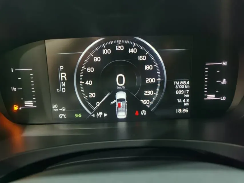 2018 Volvo S90 2.0T 190HP L4 8AT,autocango,china used car exporter,china ev exporter,chinese used car exporter,chinese used ev exporter