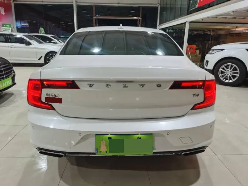2018 Volvo S90 2.0T 190HP L4 8AT,autocango,china used car exporter,china ev exporter,chinese used car exporter,chinese used ev exporter