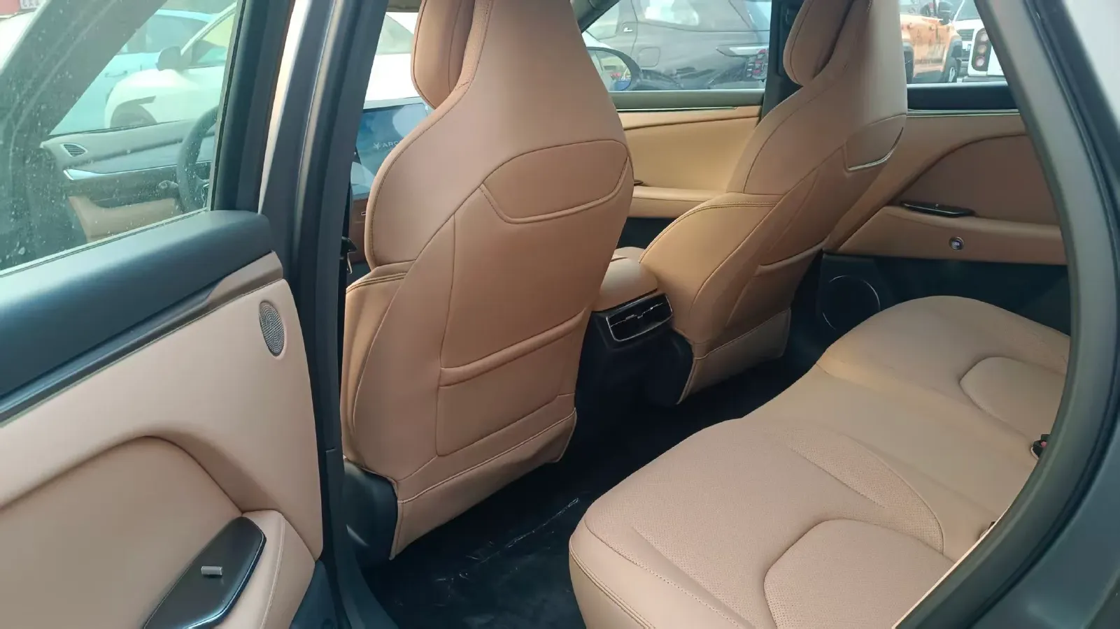 2026 ARCFOX αT5 BEV,autocango,china used car exporter,china ev exporter,chinese used car exporter,chinese used ev exporter