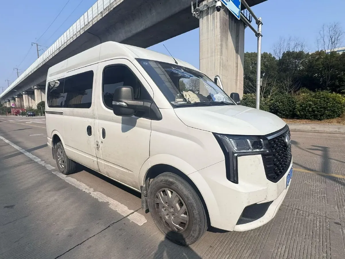 2023 DongFeng DFAC YuFeng 2.0T 136HP L4 6MT,autocango,china used car exporter,china ev exporter,chinese used car exporter,chinese used ev exporter