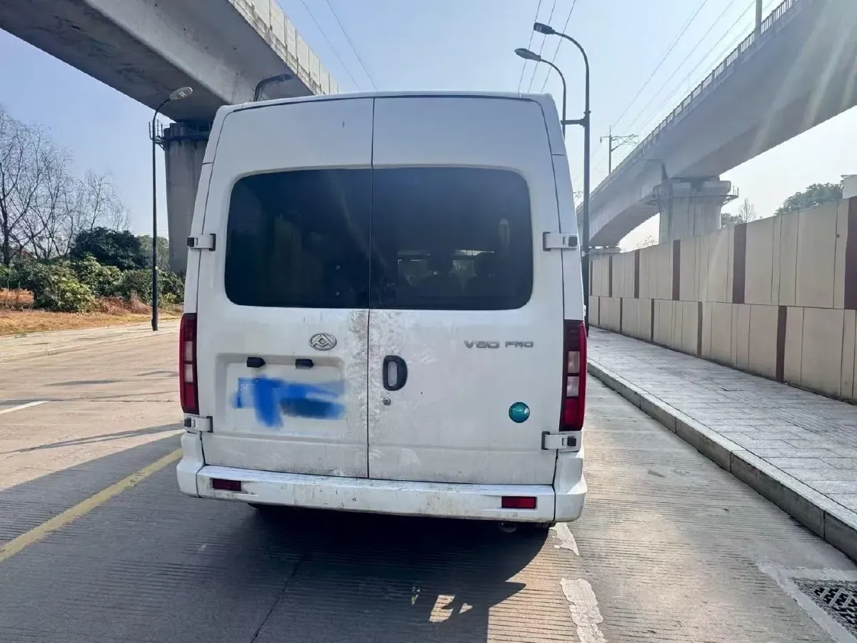 2023 DongFeng DFAC YuFeng 2.0T 136HP L4 6MT,autocango,china used car exporter,china ev exporter,chinese used car exporter,chinese used ev exporter