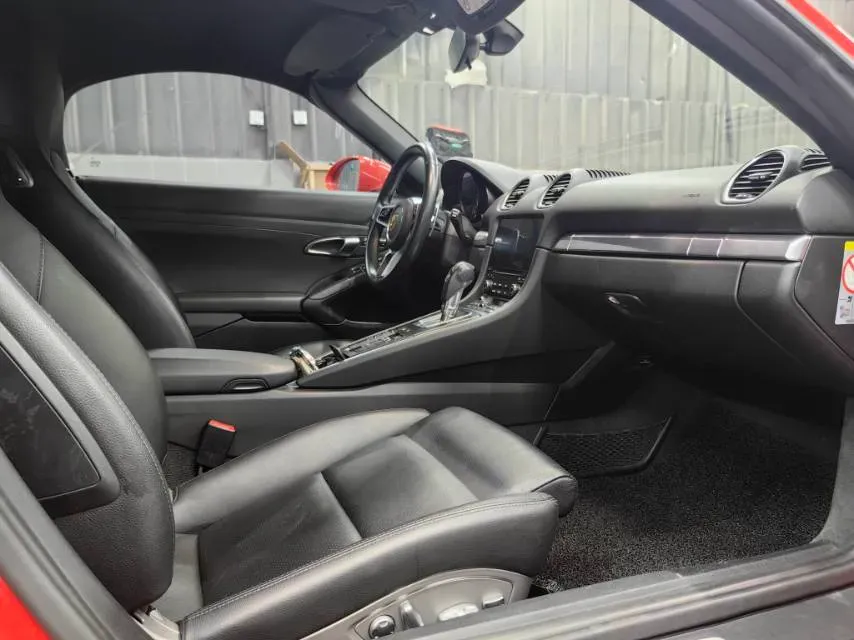 2018 Porsche 718 2.0T 250HP H4 7DCT,autocango,china used car exporter,china ev exporter,chinese used car exporter,chinese used ev exporter